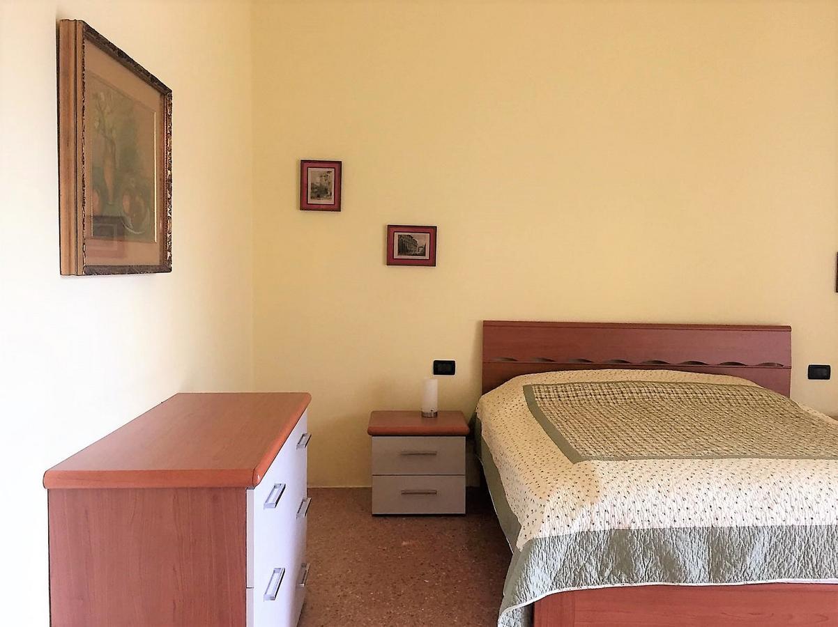 Appartamento Del Sole Desenzano del Garda Bagian luar foto